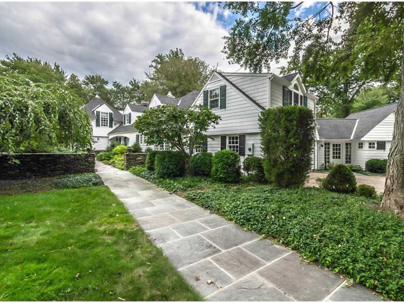 This could be your very own "Yellow Brick Road", leading you to your new home!