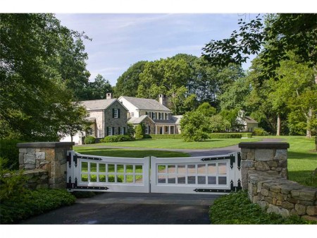 38 Wee Burn Lane. Bucolic and private. Now that Shagbark is under contract, I don't have to feel guilty about moving to my next favorite house!