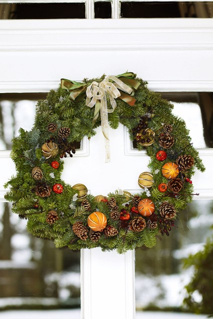 Christmas-decorations-1-House-9Dec14-Andrew-Montgomery_b_426x639-1