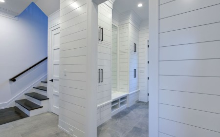 The chicest mudroom. 