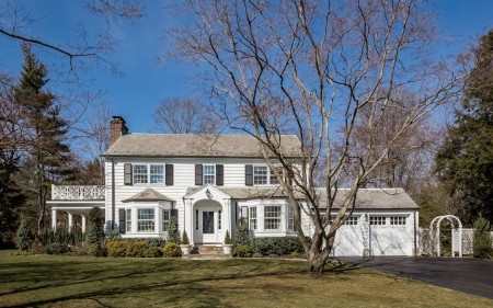 Quintessential "Father of The Bride House" built in 1942. 