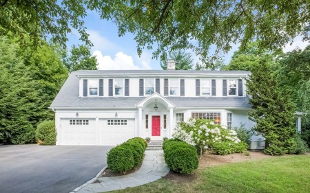 A really nice 1931 house in a lovely sought after neighborhood… do I sound like a realtor? But, it really is.