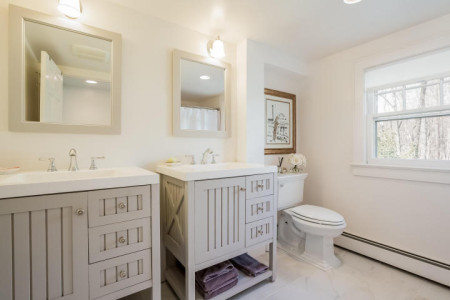 The master bath in a different modern design. Very nice!